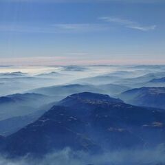 Verortung via Georeferenzierung der Kamera: Aufgenommen in der Nähe von Gemeinde Puchberg am Schneeberg, Österreich in 4000 Meter
